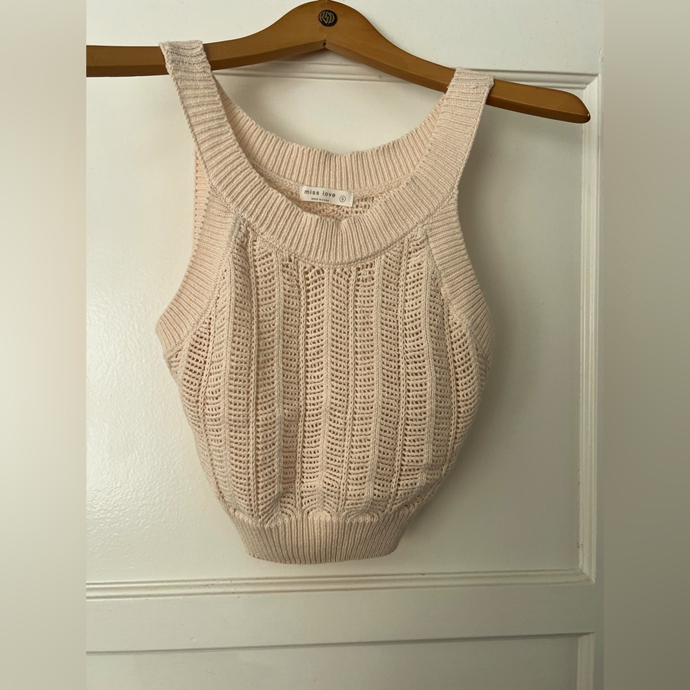 Sweater tank size small